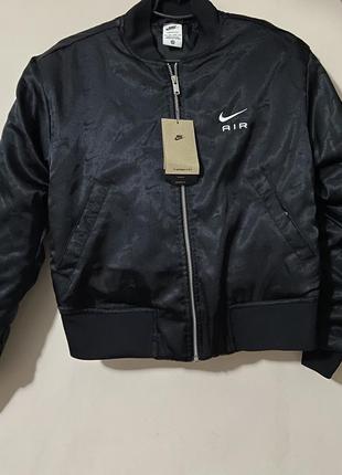 Женская куртка nike air bomber jacket(dv4372-010)5 фото