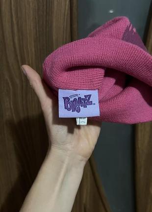 Модная шапка bratz3 фото