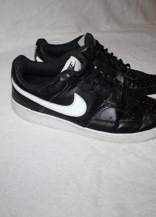 Кросівки фірми 25th nike 40 розміру по устілці 25,5 см.