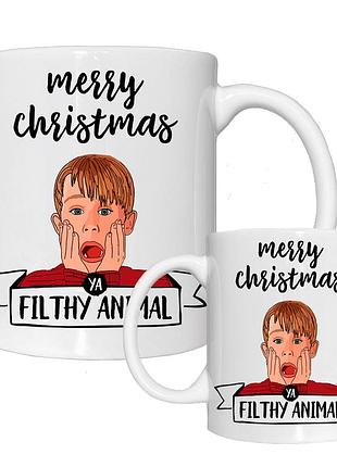 Чашка кружка один дома. рождество. merry christmas