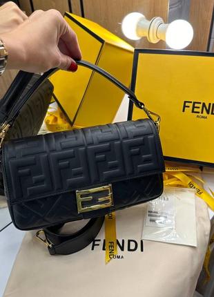 Кожаная сумка в стиле fendi