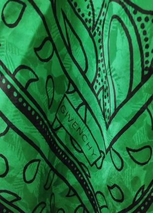 Снижка один день! женский шелковый платок бренда givenchy.3 фото