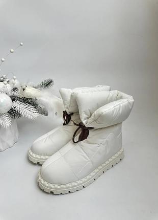 Женские стильные зимние белые дутики2 фото