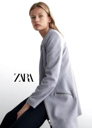 Zara актуальный удлиненный жакет на молнии