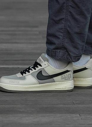 Чоловічі кросівки nike air force gore-tex beige\grey на зиму якісного матеріалу, стильні та зручні кросівки на кожен день3 фото