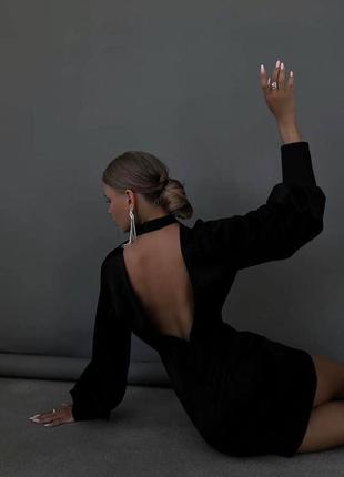 Платье короткое черное однотонное на длинный рукав с вырезом на спине качественная стильная трендовая3 фото