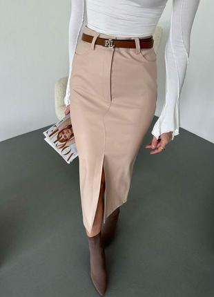 Базовая кожаная юбка-миди с разрезом