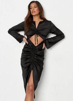 Атласна чорна сукня missguided