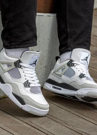 Чоловічі кросівки air jordan retro 4 military black на зиму якісного матеріалу, стильні та зручні кросівки на кожен ден
