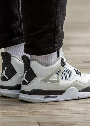 Чоловічі кросівки air jordan retro 4 military black на зиму якісного матеріалу, стильні та зручні кросівки на кожен ден4 фото
