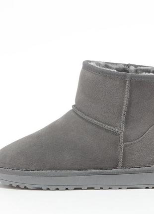 Ugg 2