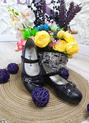 Детские туфли yalike для девочки кожаные черные на липучке размер 262 фото