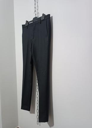Узкие  мужские шерстяные брюки arket, 48/m hopsack9 фото