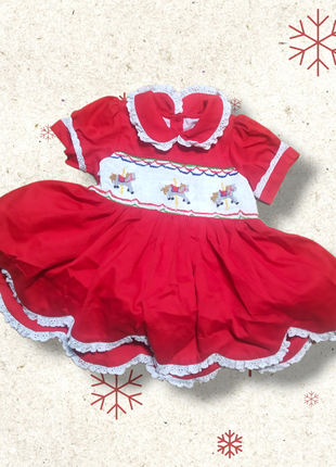 Красное винтажное новогоднее платье с вышивкой и воротником