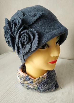 Шапочка из валяной шерсти "эстера" 813 графит и 517 кремовый