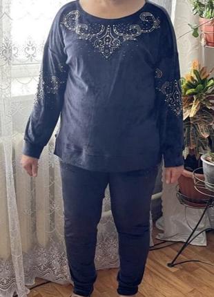 Вільветовий костюм ,турція