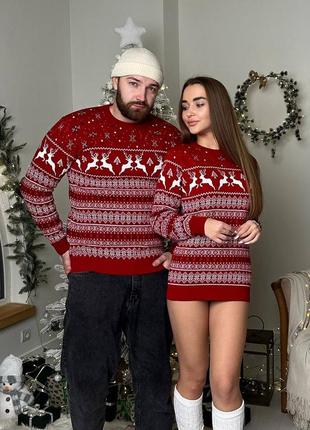 Женский свитер новогодний с оленями красный теплый7 фото