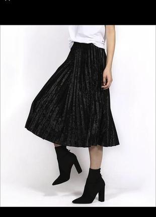 Чорна спідниця плісірована