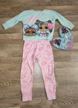 Пижама и тапочки комнатные