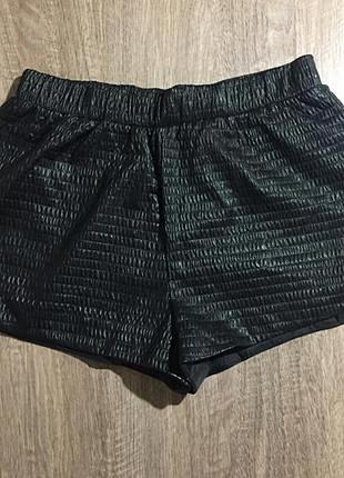 Фирменные шорты forever 21