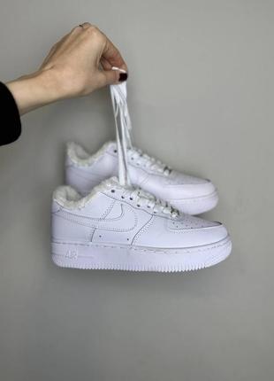 Кросівки nike air force 1 low white leather (хутро)2 фото