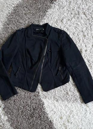 Джинсовый пиджачок фирмы patrice breal.