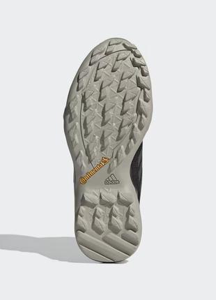 Женские зимние ботинки кроссовки adidas terrex ax3 mid. оригинал. размер 40.7eu (25 см)5 фото