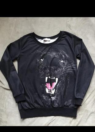 Чёрная кофточка с пантерой
