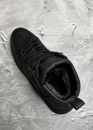 Мужские нубуковые ботинки с меховой подкладкой / берцы на подошве с протектором черные размер 407 фото