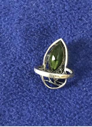 Кольцо перстень серебряное с зеленым камнем3 фото