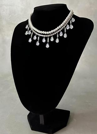 Колье с жемчужинами и стразами