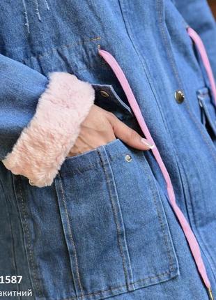 Зимняя (еврозима) женская джинсовая куртая парка с меховым капюшоном, на меховой подкладке (не снимается)4 фото