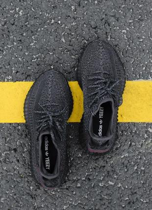 Adidas black reflective yeezy boost 350 v2, кроссовки адедас изи 350 рефлективные, кроссовки чесночные адидазы 3507 фото