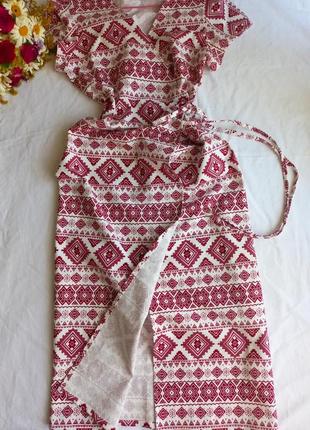 Сукня українського бренду з вишивкою
