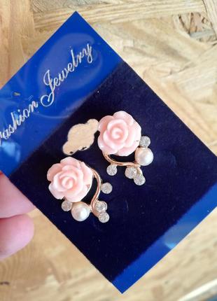 Дуже ніжні сережки