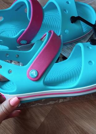 Crocs босоножки оригиналы девочке.2 фото