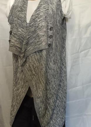 Жіночий трикотажний молодіжний кардиган без рукава. жилетка з великими кутами