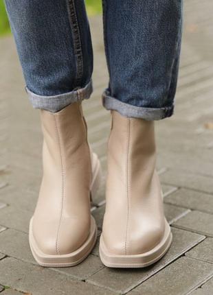 Ботинки женские кожаные бежевые3 фото