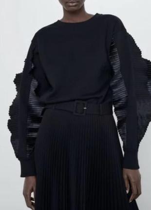 Женский свитшот zara с плиссированными деталями черный свитер джемпер4 фото