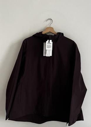 Uniqlo крута куртка вітровка дощовик коричнева шоколадна