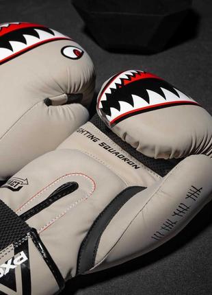 Боксерские перчатки phantom fight squad sand 12 унций7 фото