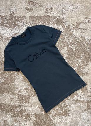 Оригинальная футболка calvin klein1 фото