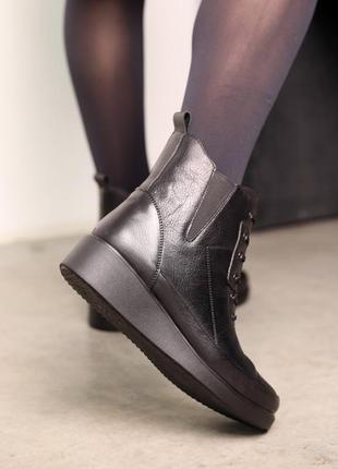 Ботинки кожаные с мехом черные7 фото