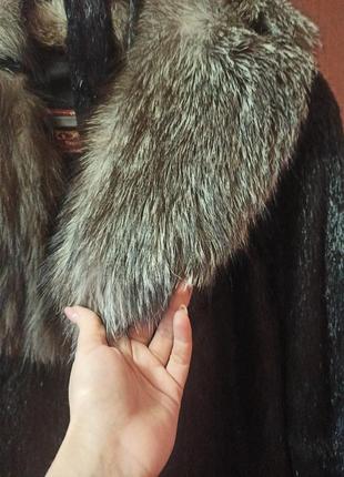 Натуральна шуба бобрик з воротником чорнобурки, стан ідеальний розмір 46-483 фото
