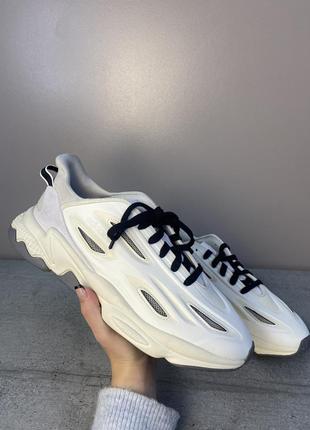 Кроссовки adidas ozweego celox