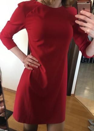 Идеальное красное платье
