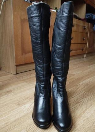 Чоботи шкіряні 37