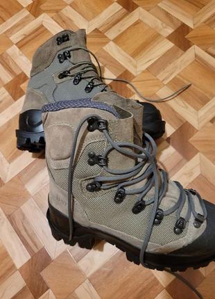 Берці (ботинки) альпійські bates tora bora