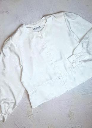 Стильная белая свободная блузка с жемчужным блеском gilmont, размер 50 - 52