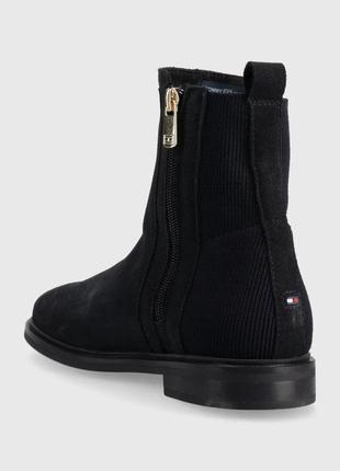 Замшевые ботинки tommy hilfiger th essentials flat boot fw0fw067403 фото